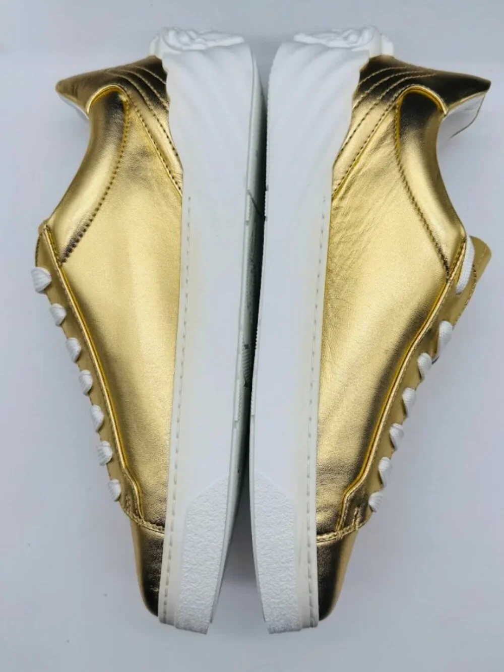 Versace Gold Laminated Nappa Medusa Sneakers Low Top Size 39 – Made in Italy NIB